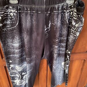 Black and Gray Patterned Pants